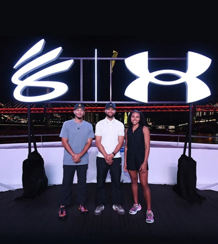 九游体育官方网站-库里中国行影像集锦登陆社交媒体：非凡国度能量超乎想象