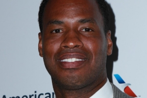 美记：NBA退役老将&amp;联盟大使杰森-科林斯正在接受脑肿瘤治疗